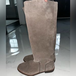 Ugg suede boots